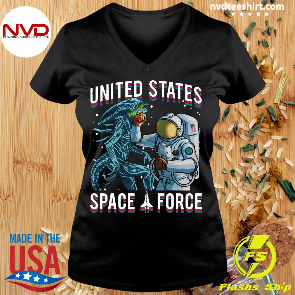 Astronaut / T-Shirt – L.V. Fashions