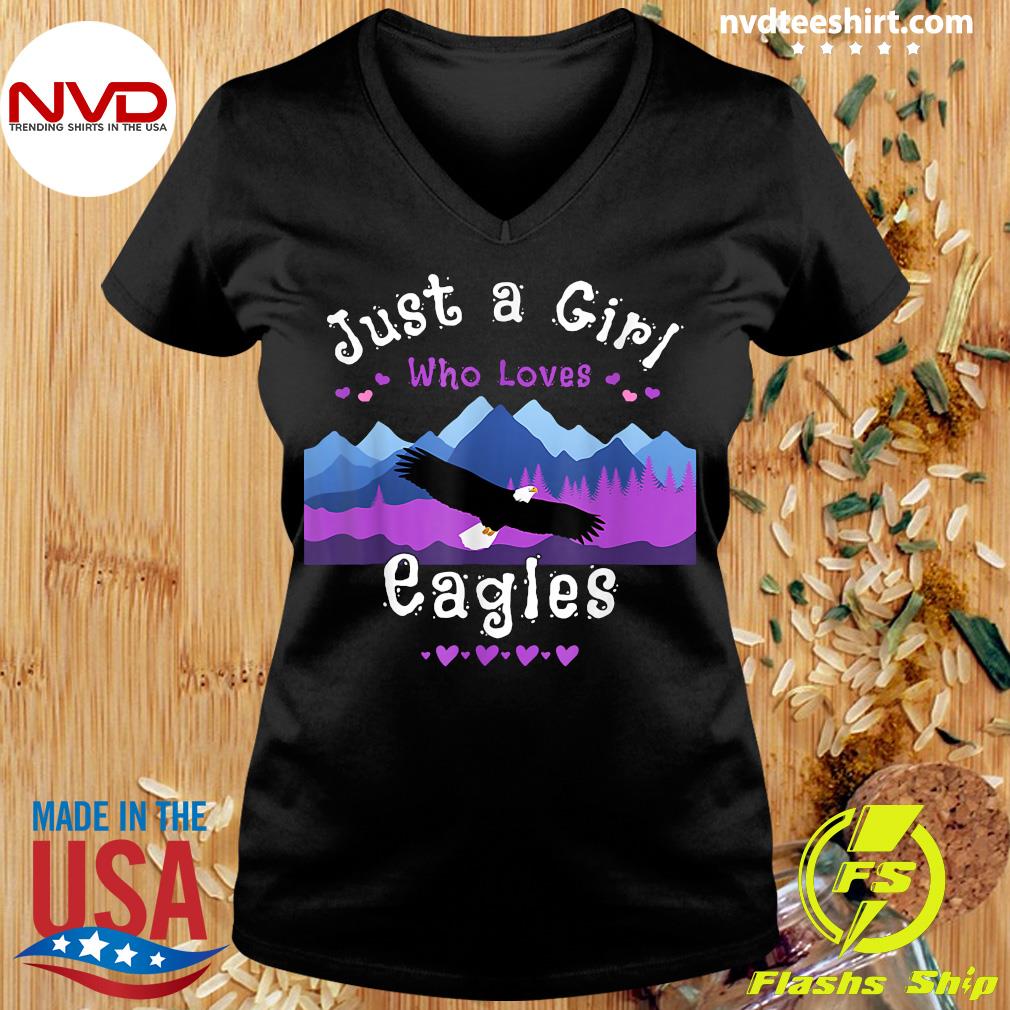 Ladies, Check Out This Eagles Apparel Made Just for You