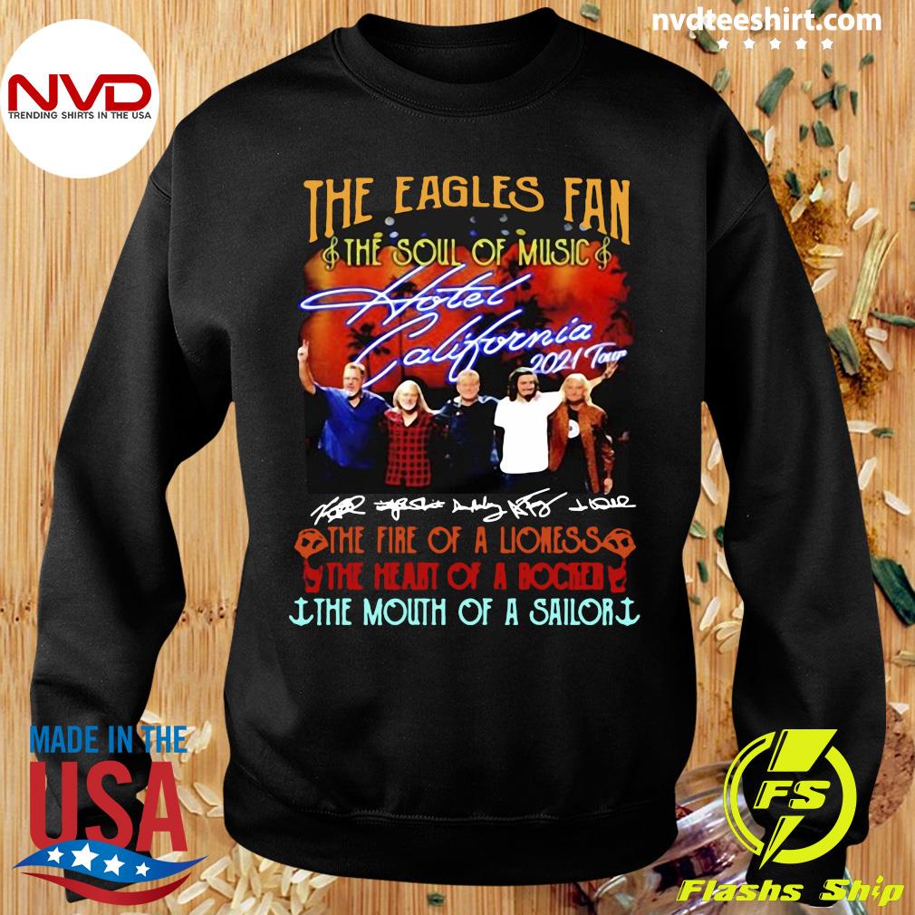 Vintage 70s The Eagles T Shirt // Hotel California Era Tour Tee