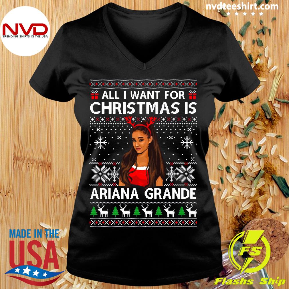 Ariana grande ugly 2025 christmas sweater