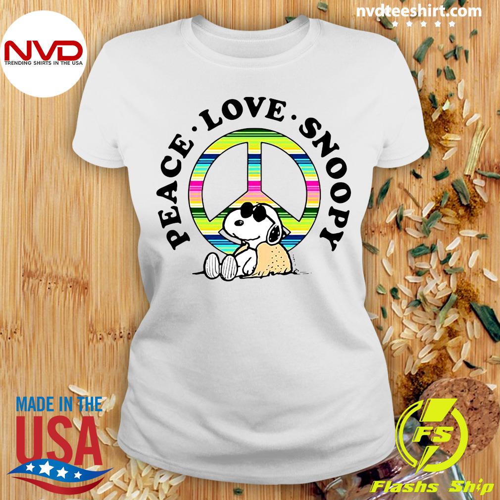 Snoopy Chicago Cubs Peace Love Cubs shirt - Dalatshirt