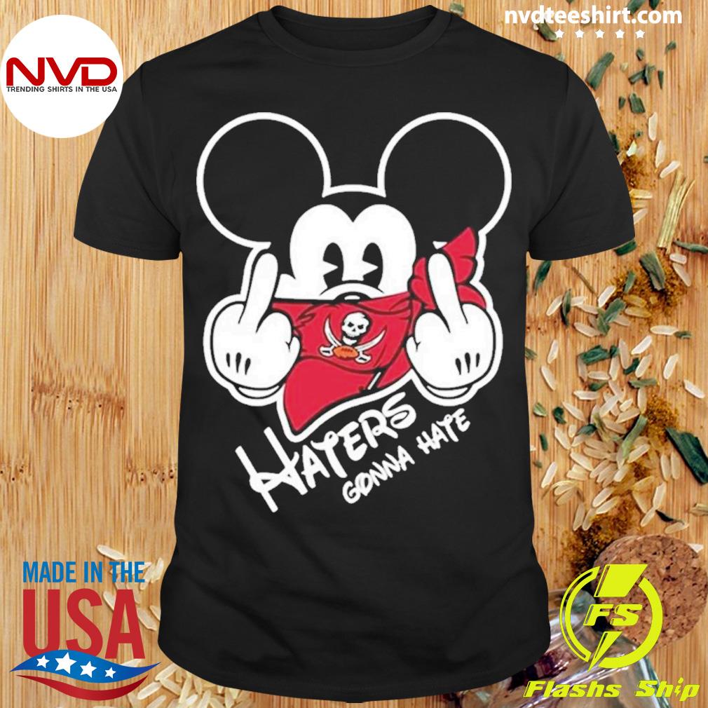 Tampa Bay Buccaneers Mickey at Quarterback Disney Vintage Football T-Shirt