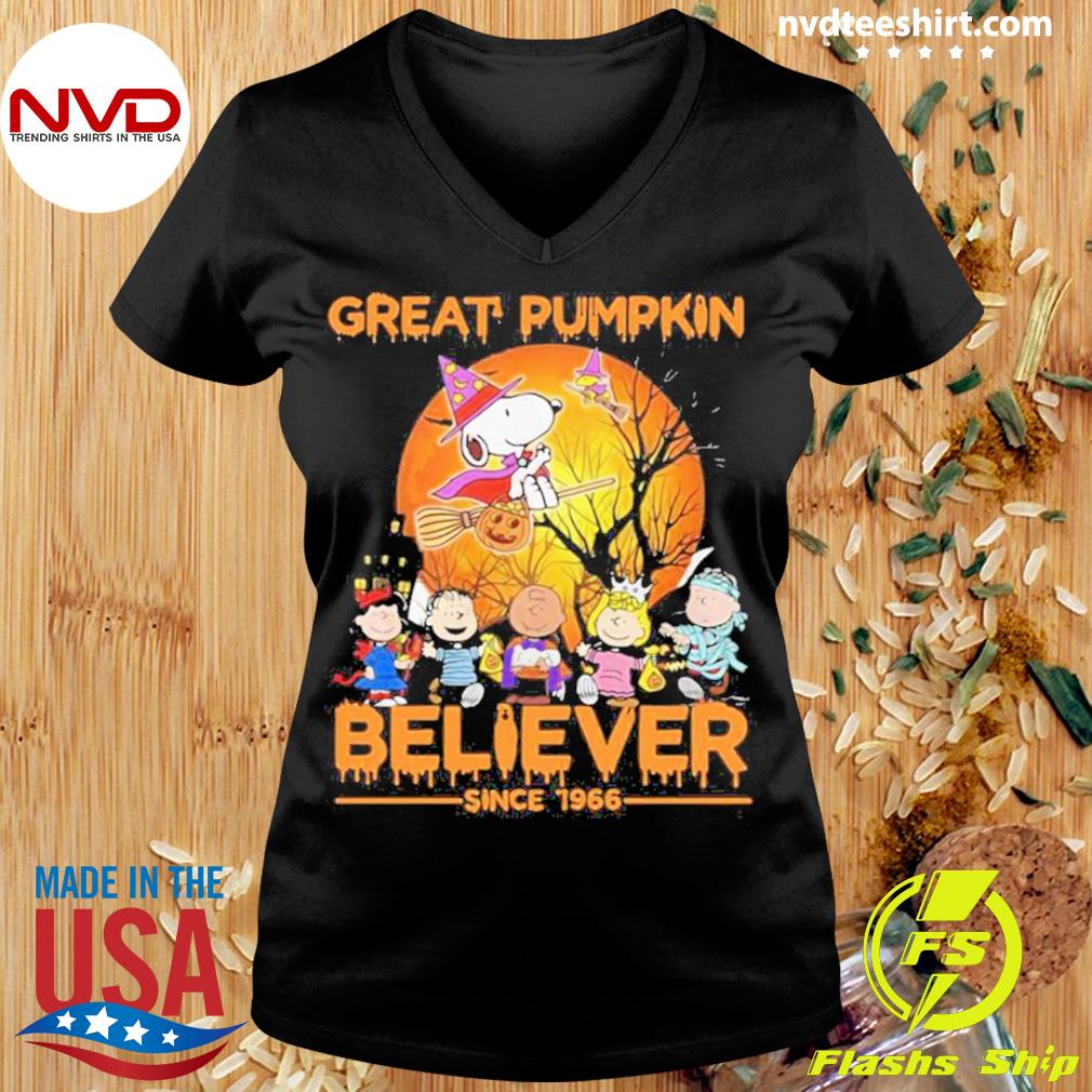 It's The Great Pumpkin Charlie Brown The Peanuts Movie Halloween Vintage T- Shirt - Mugteeco