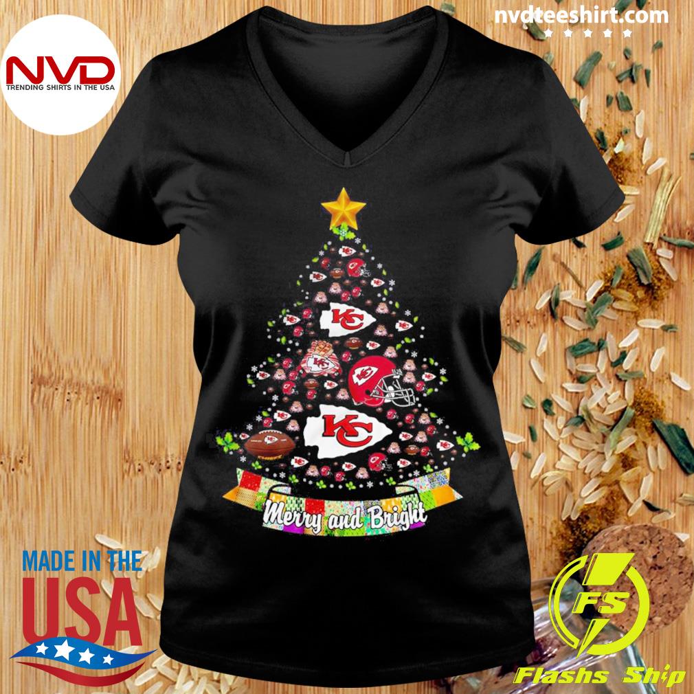 Merry And Bright NFL Kansas City Chiefs Christmas Shirt - NVDTeeshirt