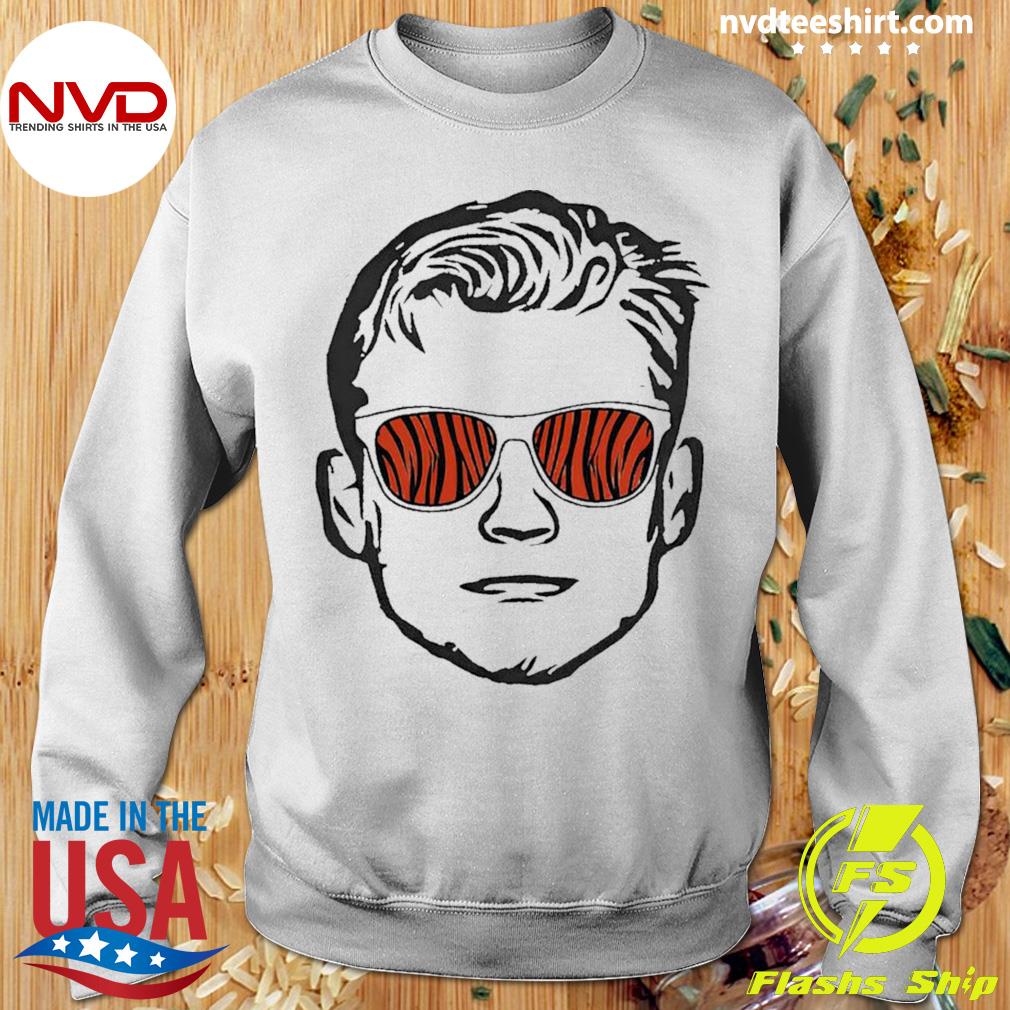 joe burrow glasses shirt