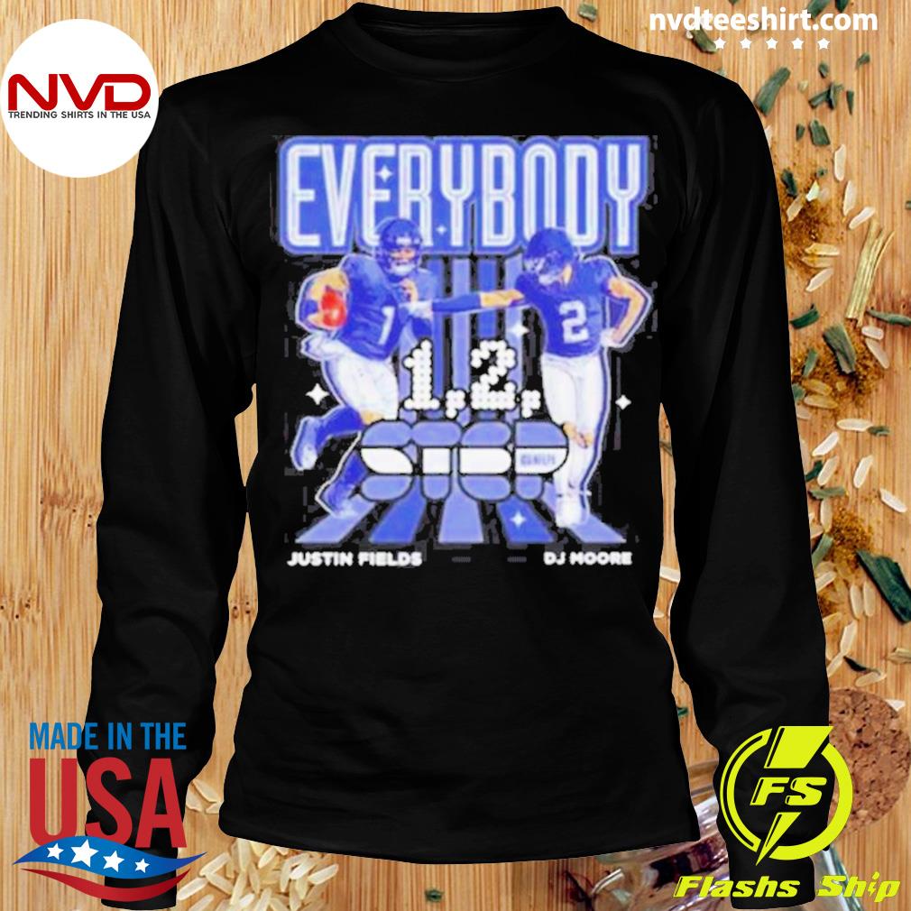 Chicago Bears Justin Fields And D J Moore New Dynamic Duo Classic T-Shirt -  REVER LAVIE