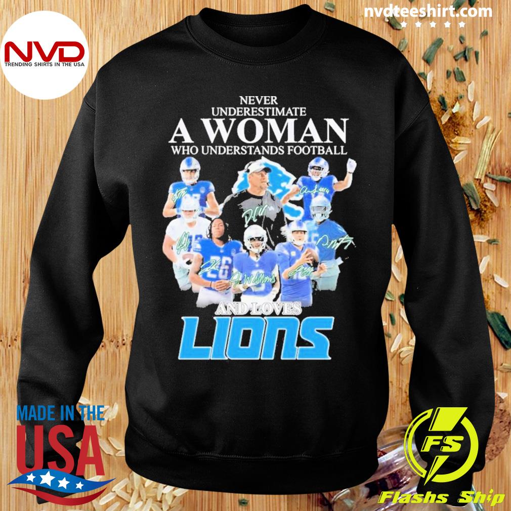 Never Underestimate A Woman Who Understands Football And Love Kansas City Chiefs  Womens Shirt - Wiseabe Apparels