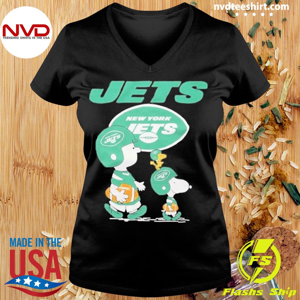 New York Jets Snoopy and Charlie Brown with Woodstock cartoon T