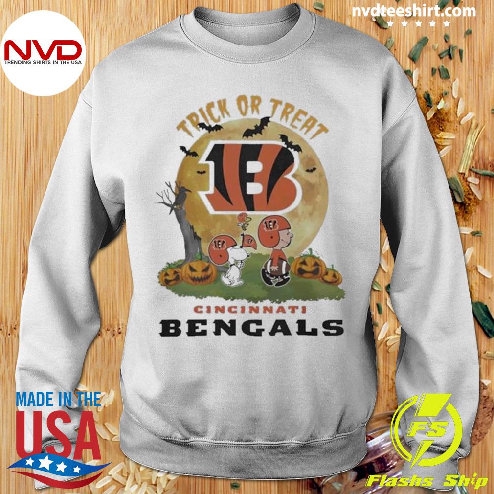 Snoopy Trick Or Treat Halloween Cincinnati Bengals Logo T Shirt, hoodie,  sweater, long sleeve and tank top