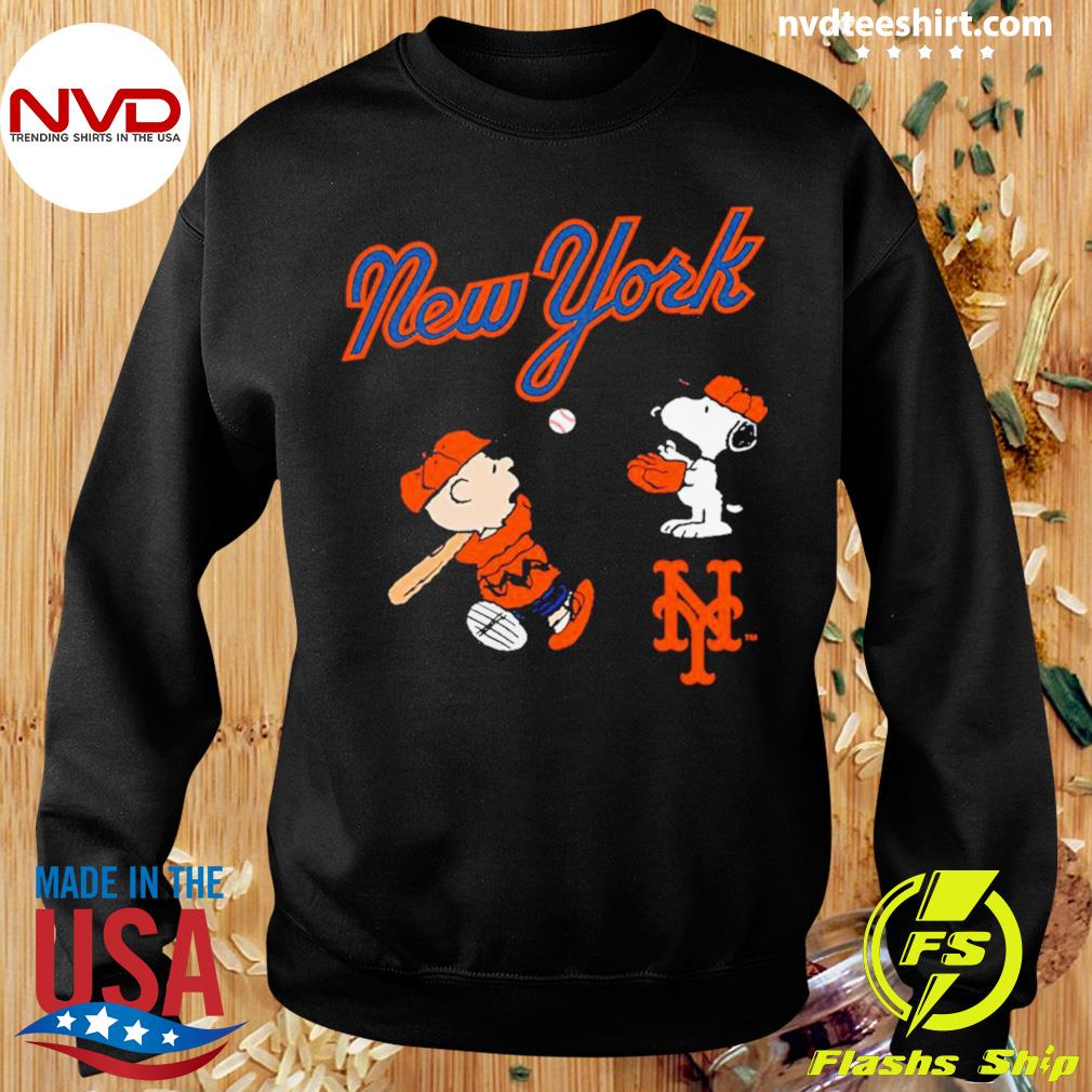 Peanuts Charlie Brown And Snoopy Playing Baseball New York Yankees shirt,  hoodie, sweater, long sleeve and tank top