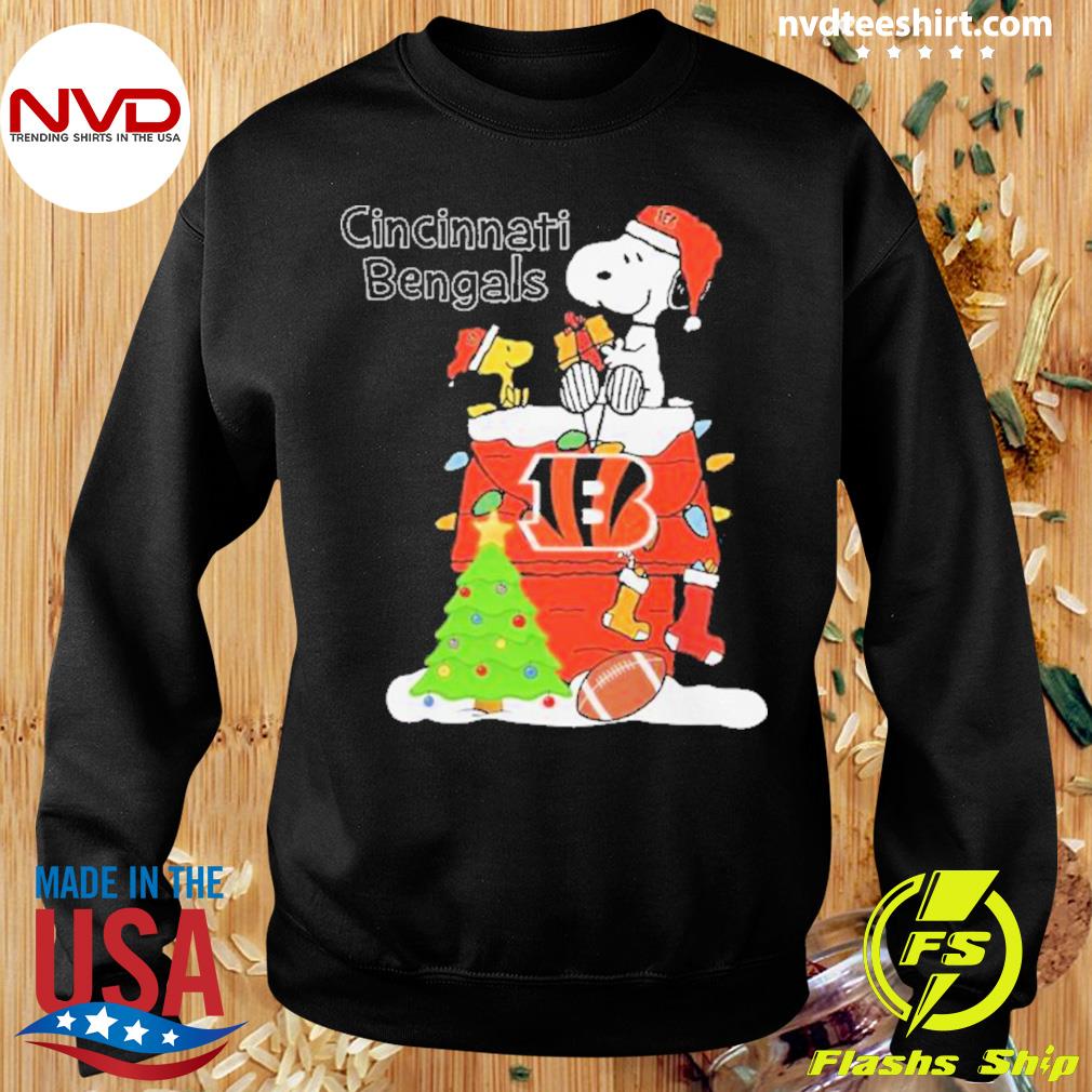 A Happy Christmas With Cincinnati Bengals Snoopy Sweatshirt