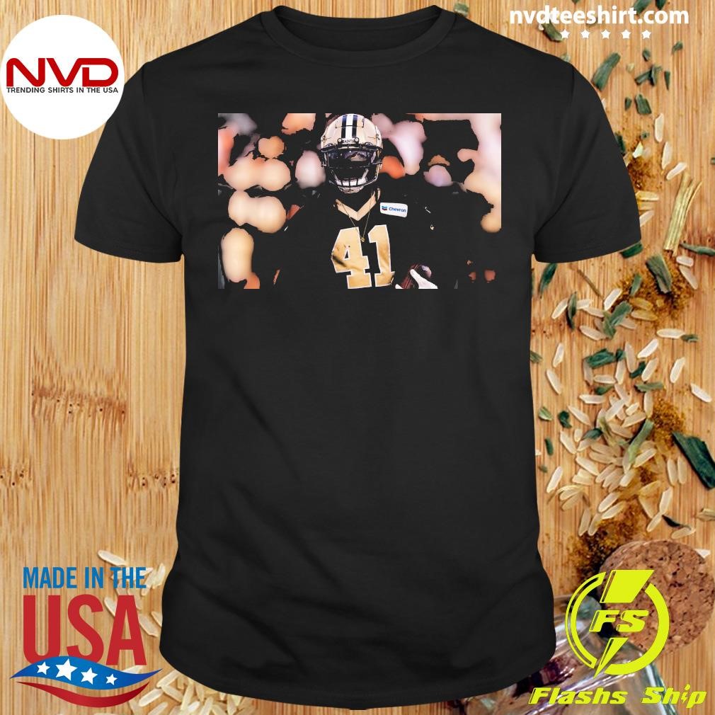 Alvin Kamara Makes Major Decision on New Orleans Saints Future Shirt