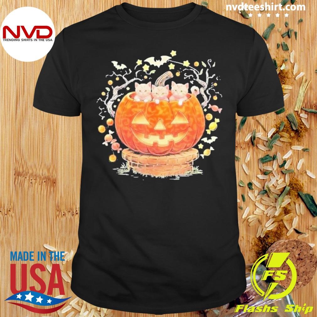 Halloween Cat Cute Kittens In Pumpkin Spooky Season 2024 Shirt