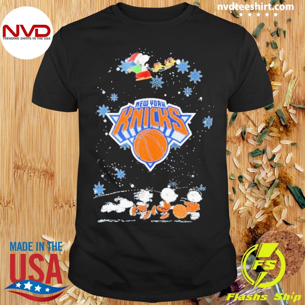 New York Knicks Snoopy Basketball Playtime Christmas Night Shirt