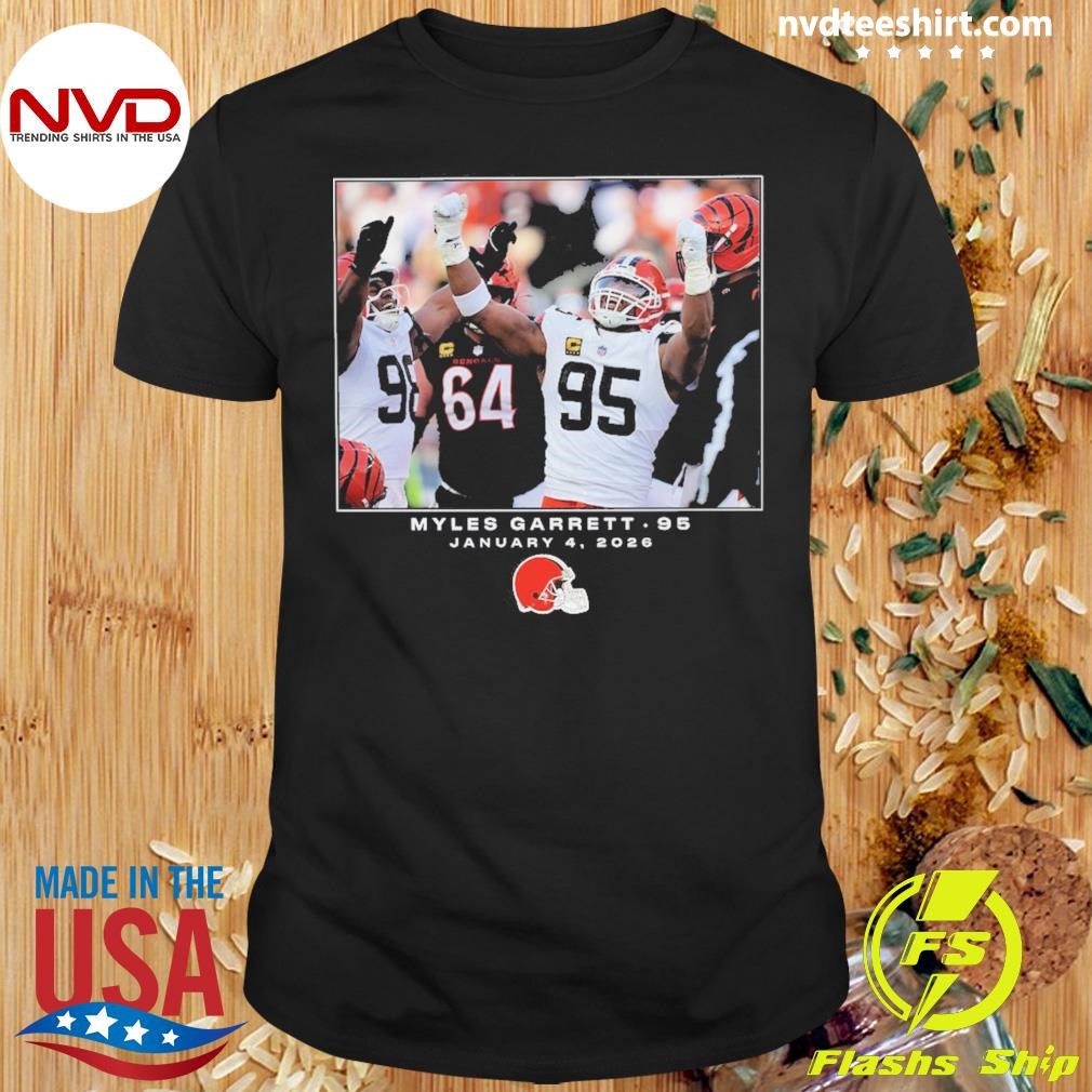 Myles Garrett 95 Cleveland Browns NFL Flash Features January 4, 2026 Shirt  - NVDTeeshirt