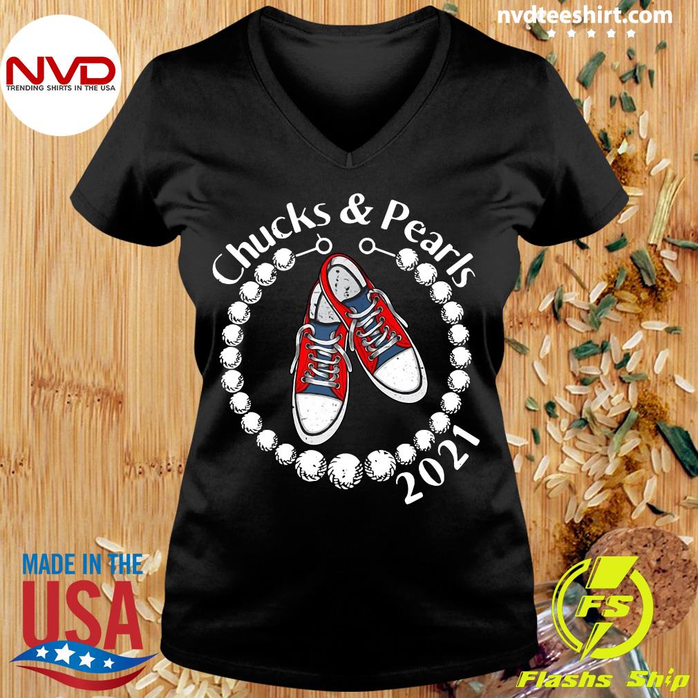 Chucks & Pearls 2021 Vice President Kamala Supporter Unisex Tshirt S-5XL Black